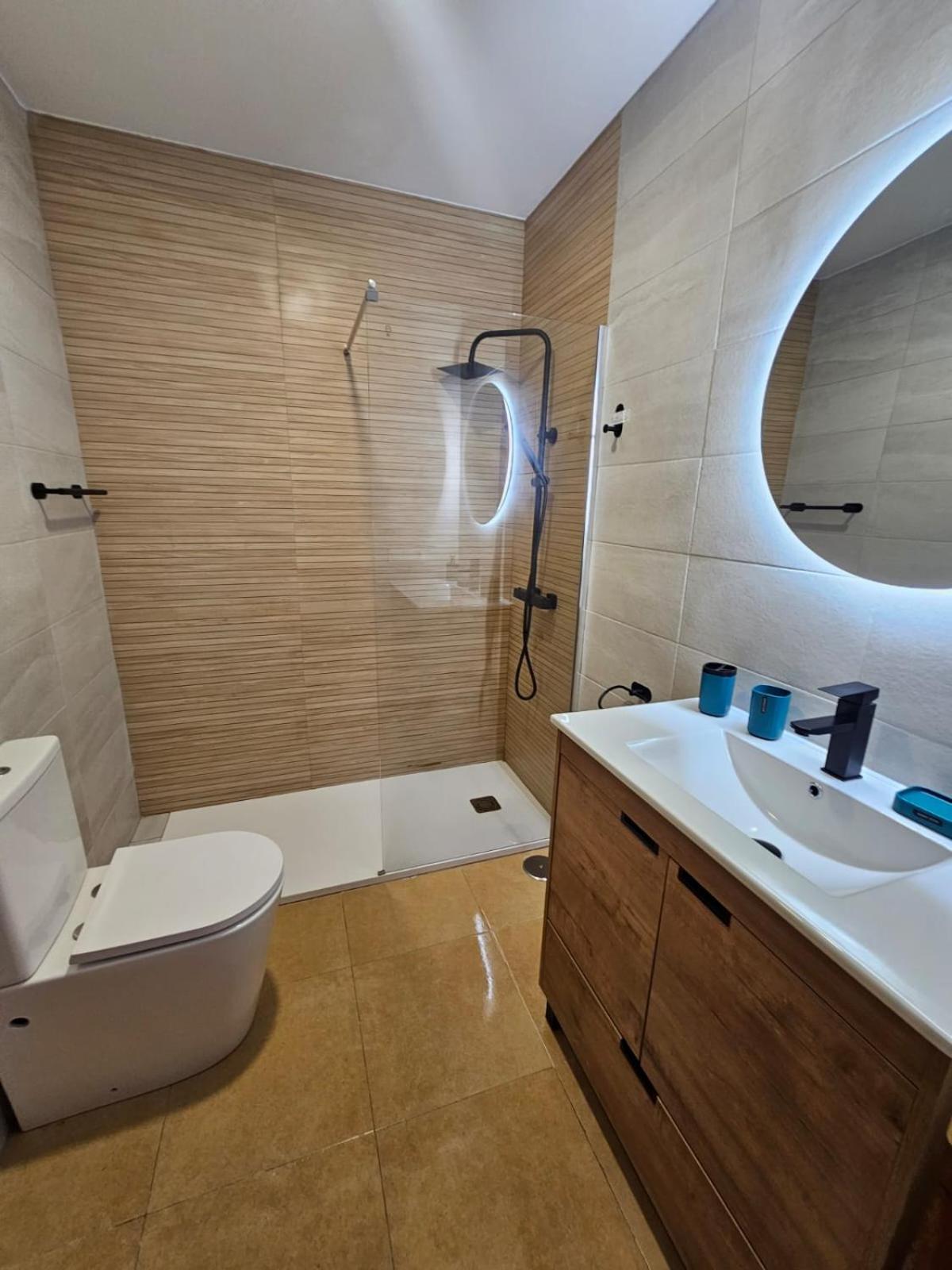 Apartamentos Terraza Chiclana Centro Ciudad ชิกลานา เด ลา ฟรอนเตรา ภายนอก รูปภาพ
